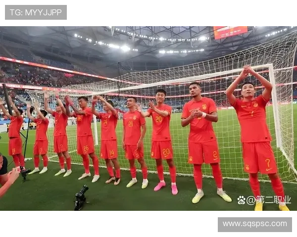 足球明星加盟中国综艺节目引发热议球迷与观众共同期待精彩表现